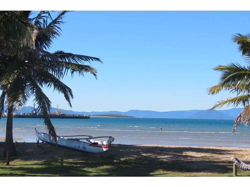 16 Thomas Street, Bowen QLD 4805