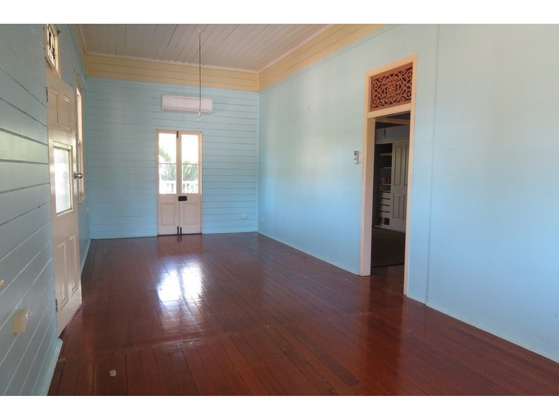 16 Thomas Street, Bowen QLD 4805