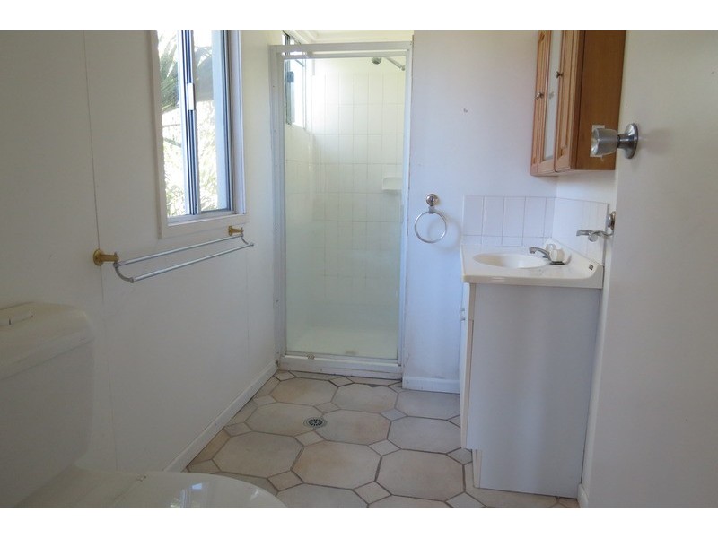 16 Thomas Street, Bowen QLD 4805