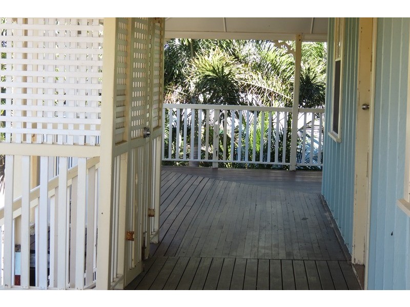 16 Thomas Street, Bowen QLD 4805