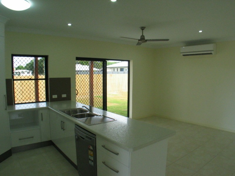 9 Ada  Place, Bowen QLD 4805