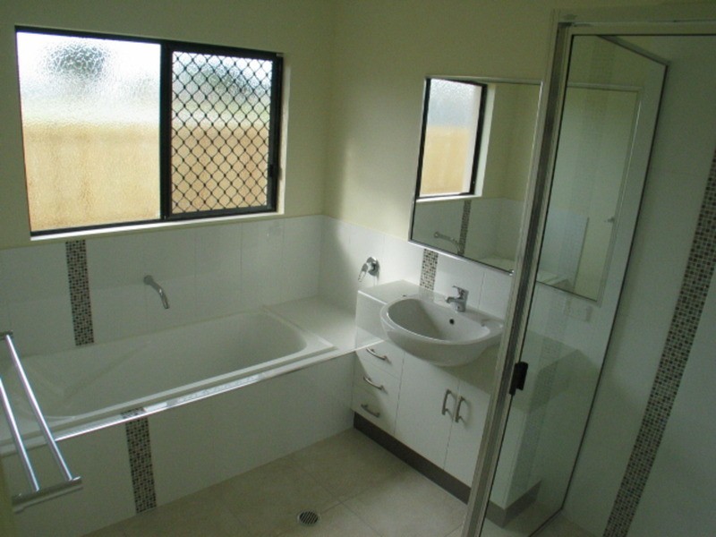 9 Ada  Place, Bowen QLD 4805