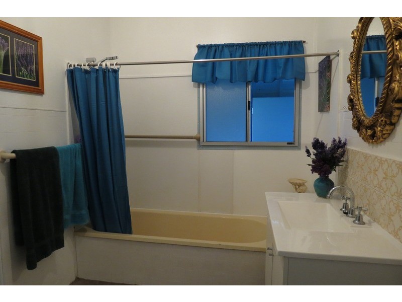 9 Leichhardt Street, Bowen QLD 4805