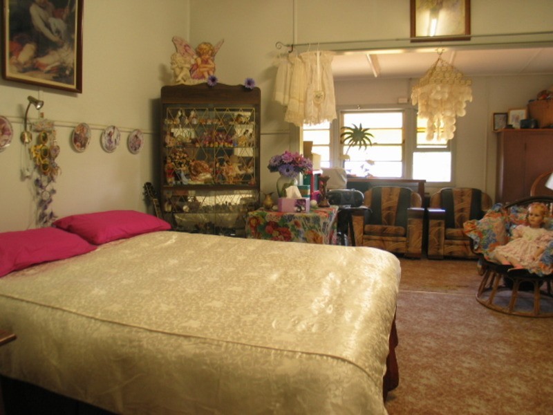 9 Leichhardt Street, Bowen QLD 4805