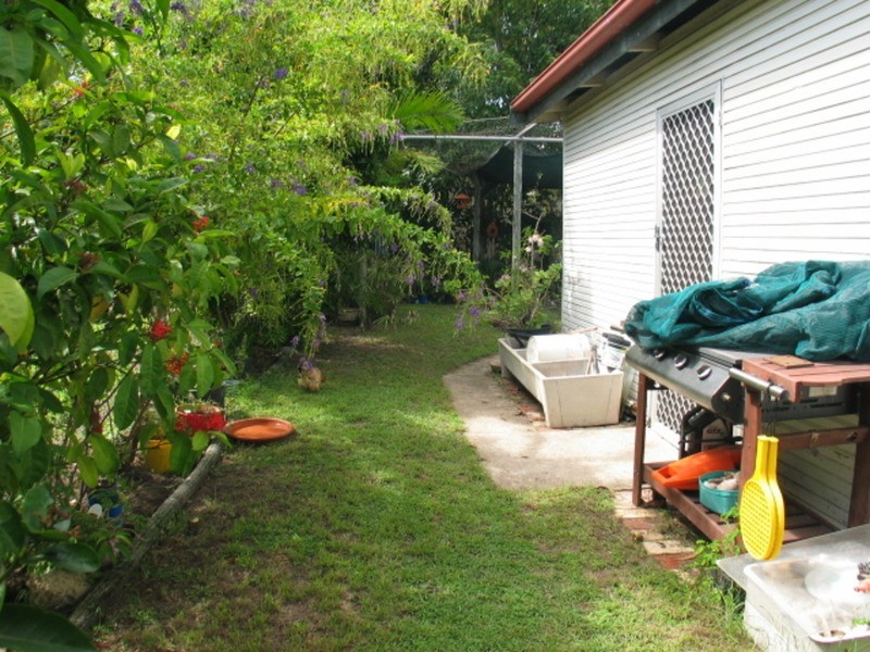 9 Leichhardt Street, Bowen QLD 4805