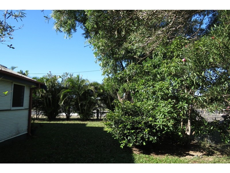 9 Leichhardt Street, Bowen QLD 4805