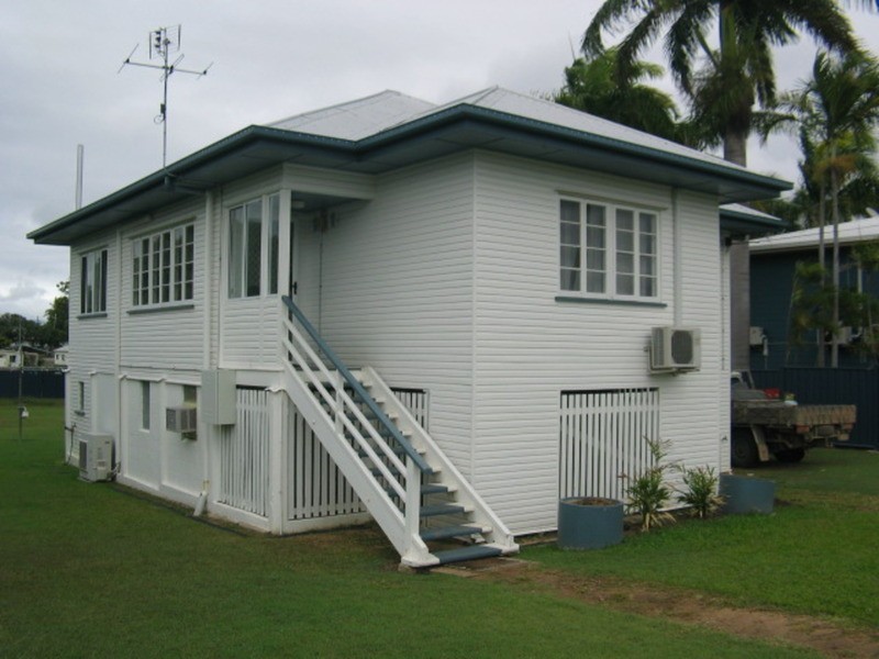 9 Russell Street, Bowen QLD 4805