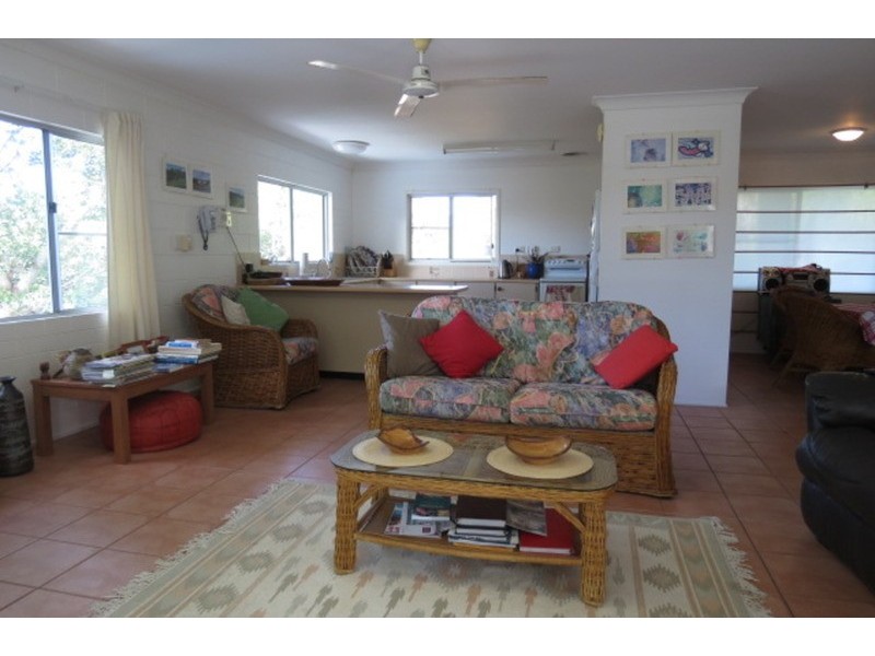 2 Horseshoe Bay Road, Bowen QLD 4805