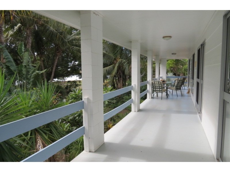 2 Horseshoe Bay Road, Bowen QLD 4805