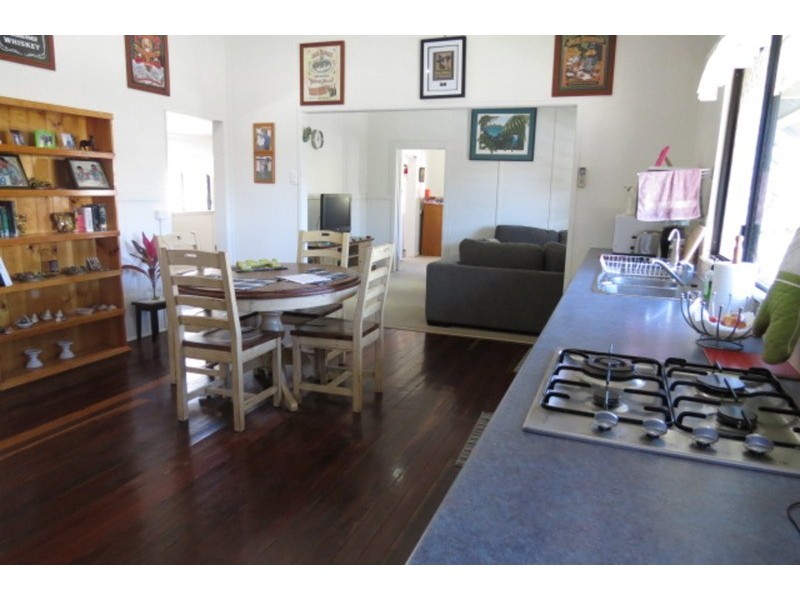 4 Johnston Street, Bowen QLD 4805