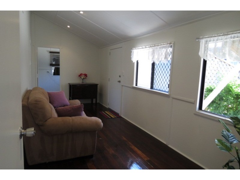 4 Johnston Street, Bowen QLD 4805