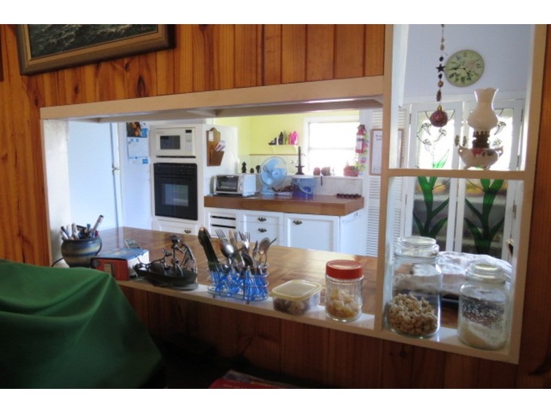 39 Livingstone Street, Bowen QLD 4805