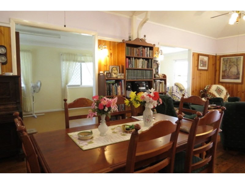 39 Livingstone Street, Bowen QLD 4805