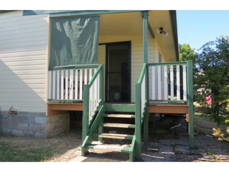 39 Livingstone Street, Bowen QLD 4805