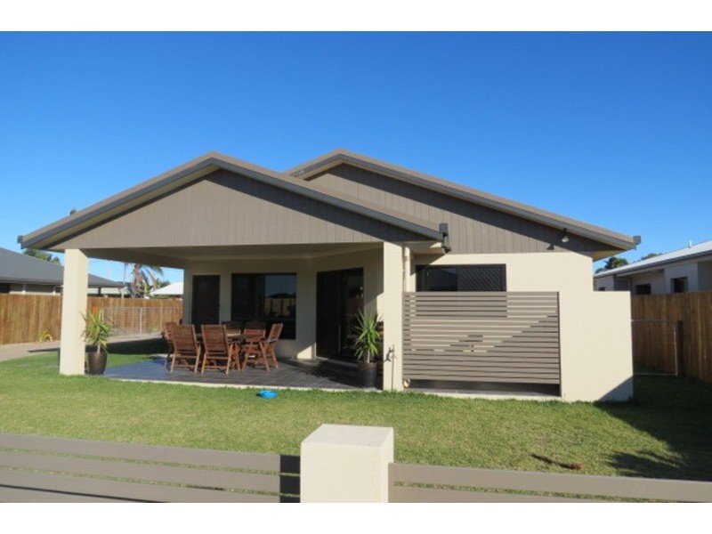 17 Lime Tree Court, Bowen QLD 4805