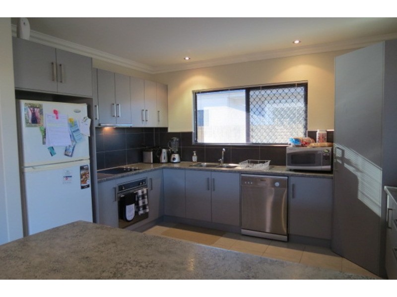 17 Lime Tree Court, Bowen QLD 4805