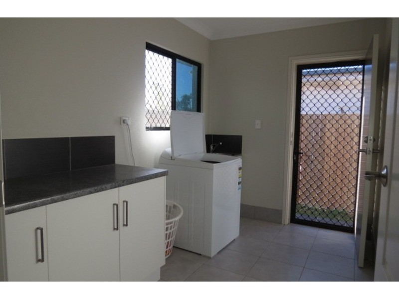 17 Lime Tree Court, Bowen QLD 4805
