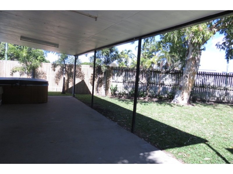 1 Gloucester Street, Bowen QLD 4805