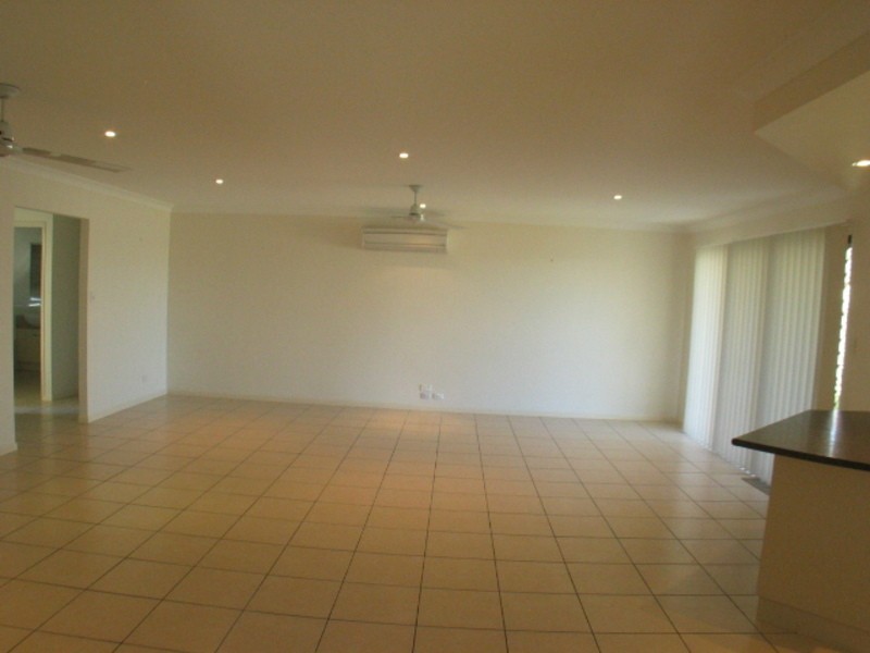 11 Lucinda Place, Bowen QLD 4805