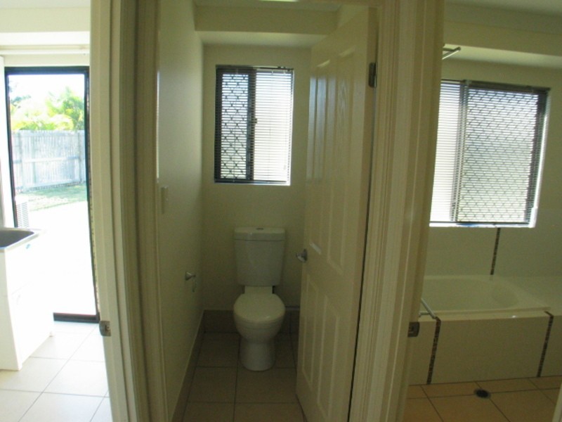 11 Lucinda Place, Bowen QLD 4805