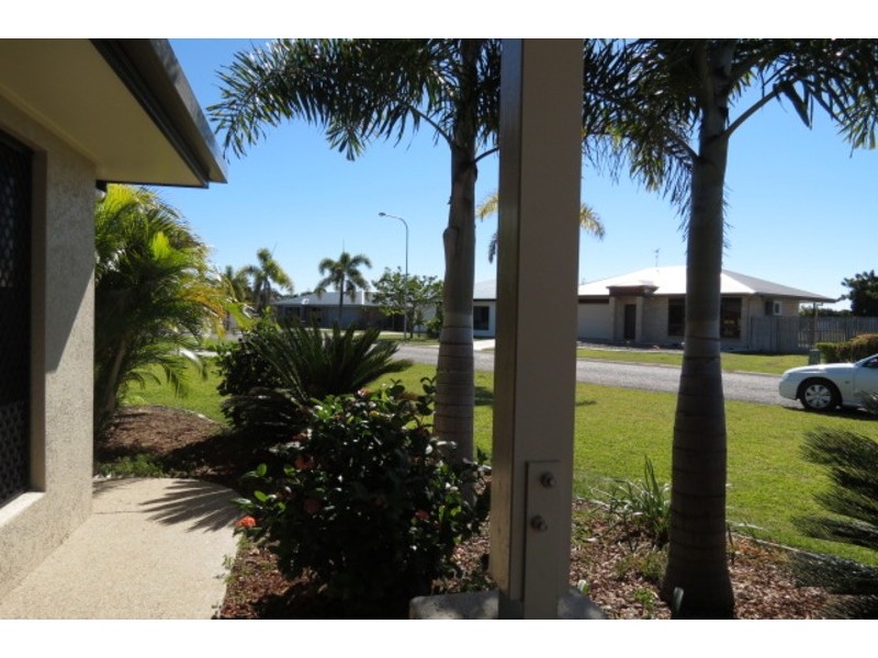 11 Lucinda Place, Bowen QLD 4805