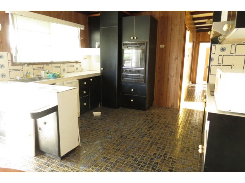 44 Tollington Road, Bowen QLD 4805