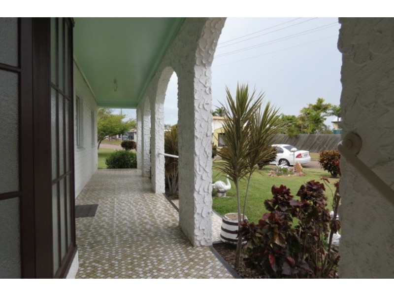 16 Denison Street, Bowen QLD 4805