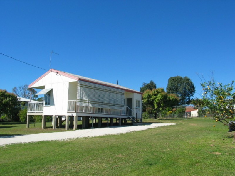 3 Ezzy Street, Bowen QLD 4805