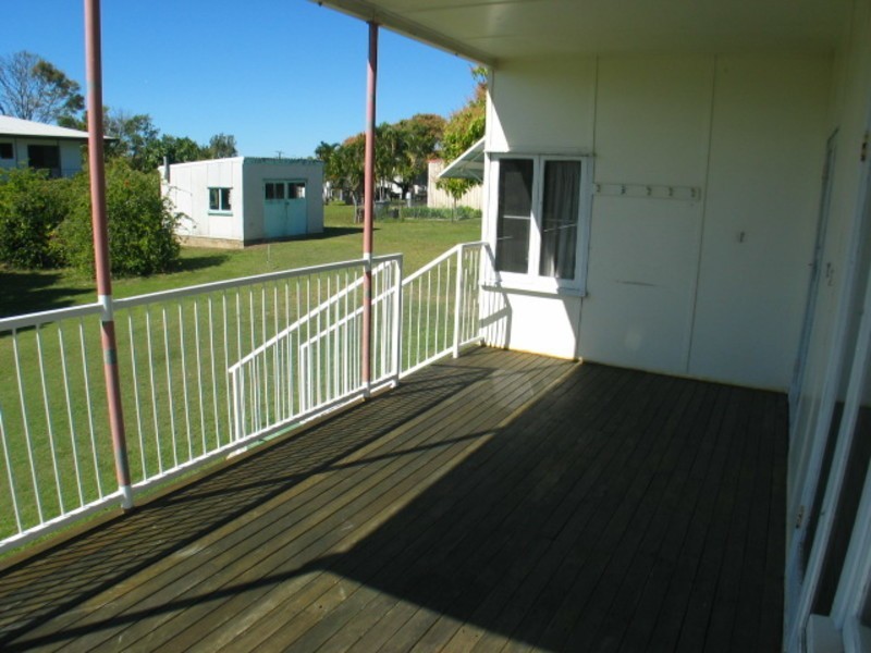 3 Ezzy Street, Bowen QLD 4805
