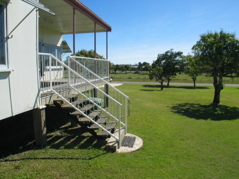 3 Ezzy Street, Bowen QLD 4805