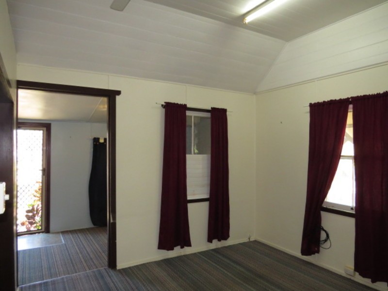 16 George Street, Bowen QLD 4805