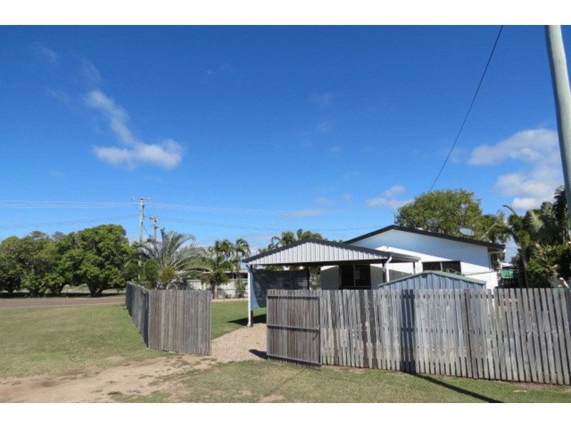 1 Gloucester Street, Bowen QLD 4805