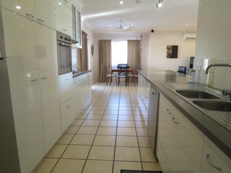11 Kirkpatrick Court, Bowen QLD 4805