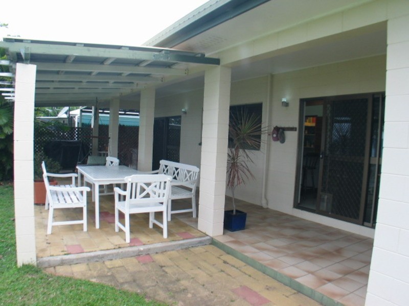 52 Whyte Avenue, Bowen QLD 4805