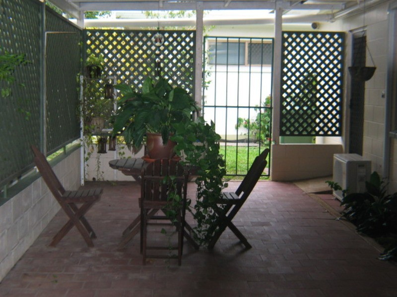 52 Whyte Avenue, Bowen QLD 4805