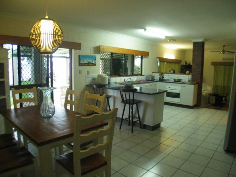 52 Whyte Avenue, Bowen QLD 4805