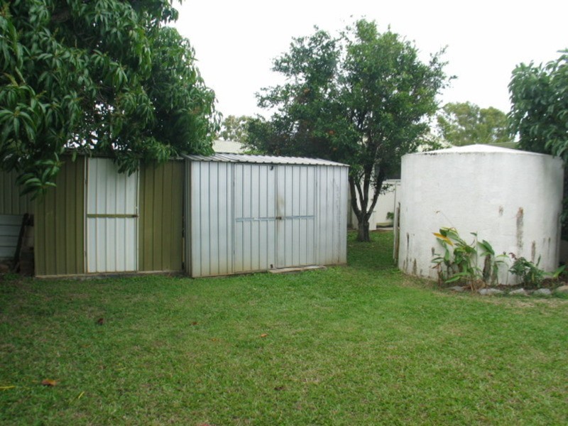 52 Whyte Avenue, Bowen QLD 4805