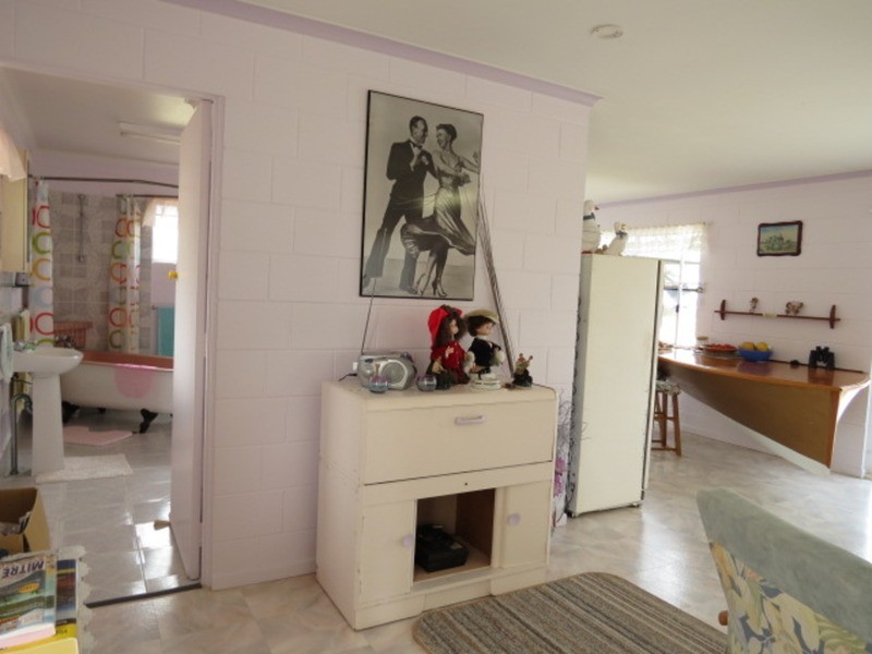 25 Thomas Street, Bowen QLD 4805