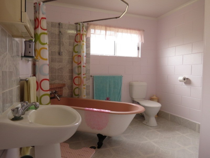 25 Thomas Street, Bowen QLD 4805