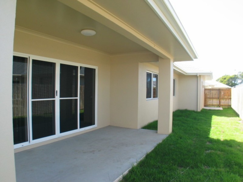 1 Seventh Close, Bowen QLD 4805