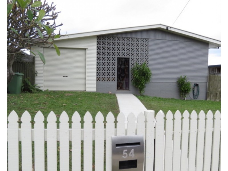 54  Herbert Street, Bowen QLD 4805