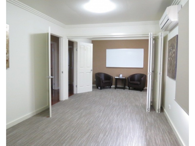 54  Herbert Street, Bowen QLD 4805