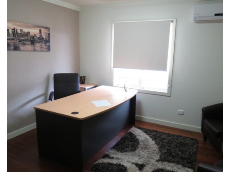 54  Herbert Street, Bowen QLD 4805