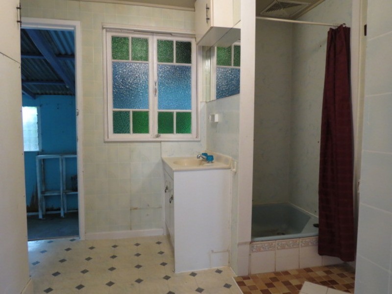 94 Powell Street, Bowen QLD 4805