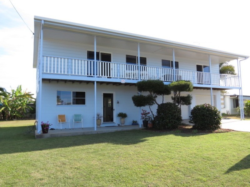 65 Whyte Avenue, Bowen QLD 4805