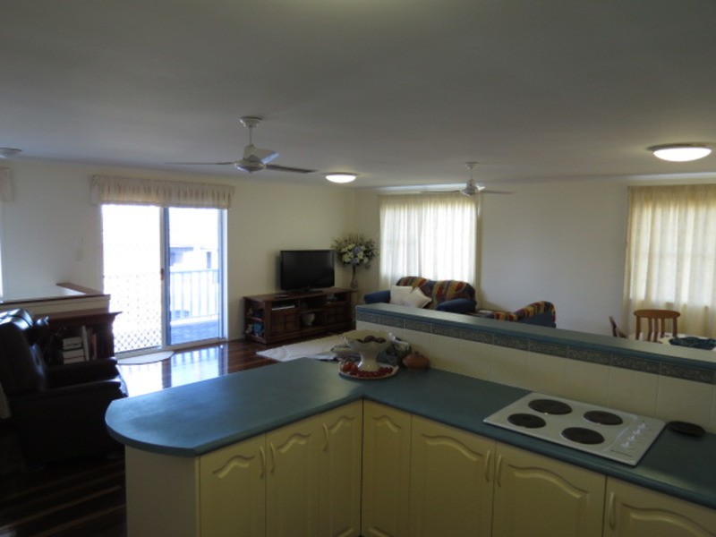 65 Whyte Avenue, Bowen QLD 4805