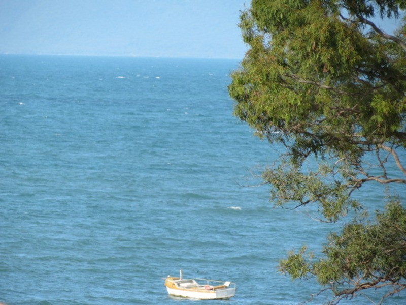 65 Whyte Avenue, Bowen QLD 4805