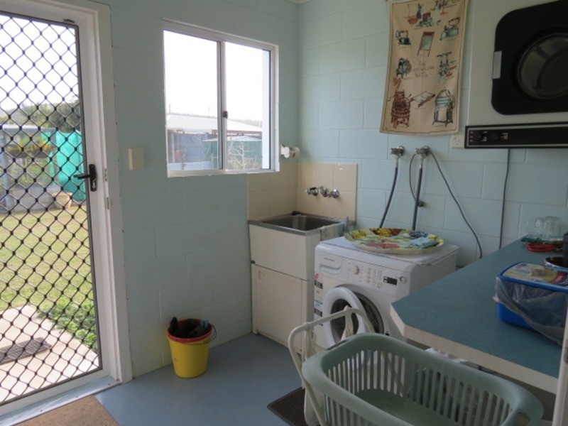 65 Whyte Avenue, Bowen QLD 4805