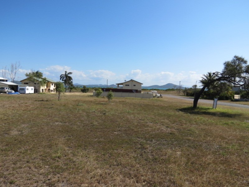 39 Elphinstone Street, Bowen QLD 4805