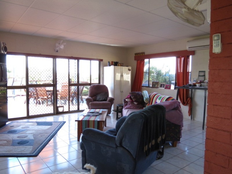 69 Hillview Road, Bowen QLD 4805
